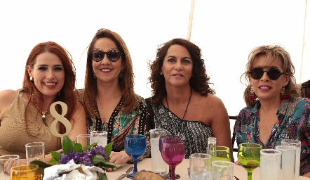  Adriana Jiménez, Gaby Payán, Raquel Altamirano y Alicia de Alba.