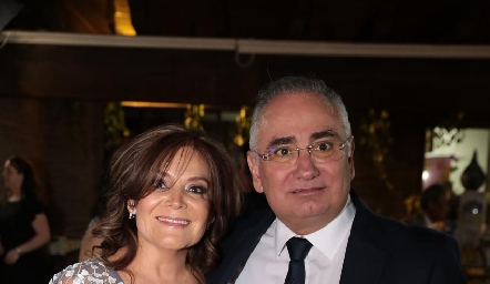  Beatriz Rojas de Zepeda y Roberto Zepeda.