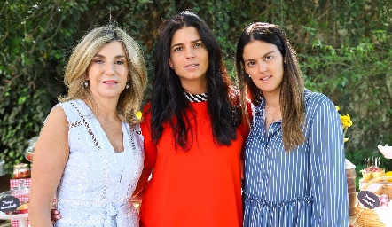  Márgara de Herrera, Fer Gómez y Melissa Ruiz.
