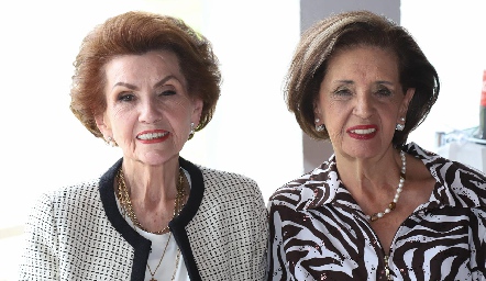  Otilia Martínez y Martha Abaroa.
