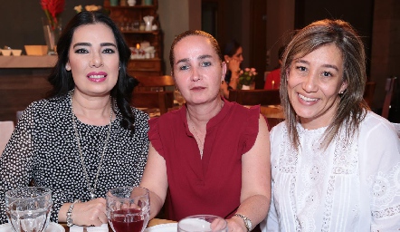  Beatriz Canseco, Maricruz Suárez y Alejandra Perera.