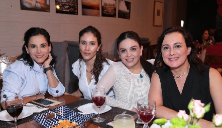  Anilú Enríquez, Mónica Abud, Alejandra Martínez y Susana Salgado.