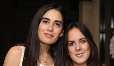  Mariana Rodríguez y Claudia Antunes.