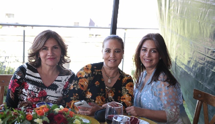  Liliana Torres, Gelus Pérez y Vero García.