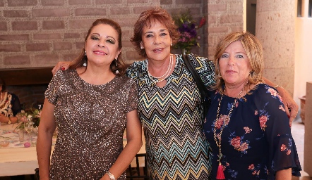  Silvia Esparza de Garza, Coco Atisha y Margarita Garza.