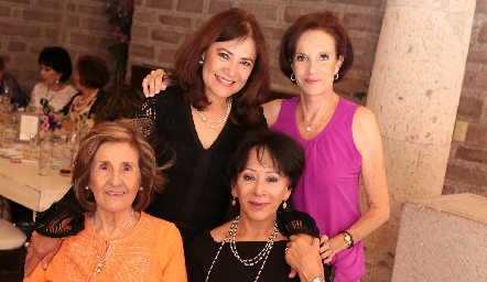  Gladys Castellano, Leticia Nieto, Laura Flores y Aída Martínez.