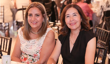  Martha Acevedo y Rebeca Bustillos.