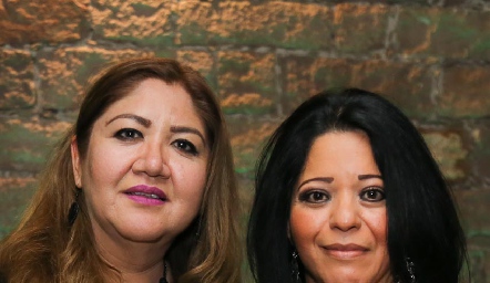  Paola Beltrán y Rosy Rodríguez.