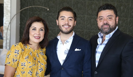  Marisol Reyna, Alejandro Pérez y Alejandro Pérez.