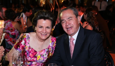  Martha Elena Torres y Ernesto Madrigal.