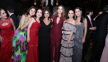Dani Mina, Adriana Torres, Eugenia Torres, Claudia Villasana, Jessica Martín Alba, Maite Soberón y Carmelita Del Valle.