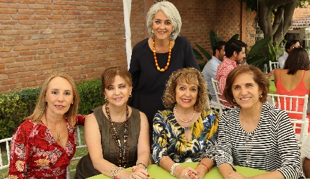 Laura Lavín, Emma Díaz de Léon, Elizabeth Mac, Felicia Díaz de Léon y Dolores Lastras.