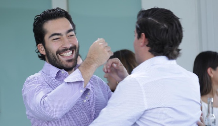  Oscar Cadena.