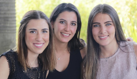 María Páramo, Daniela Mauricio y Vero Pérez.