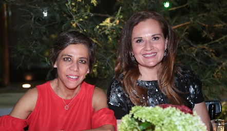  Marcela Serna y Alejandra Hernández.