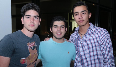  Jorge Gutiérrez, Sebastián Rodríguez y Pablo Rodríguez.