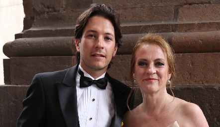  Mauricio Dibildox con su mamá Rocío Gómez.