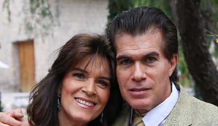  Marcela y Arturo Martínez Lavín.