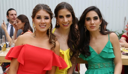  Ale Puente, Valeria Zúñiga y Mariana Rodríguez.