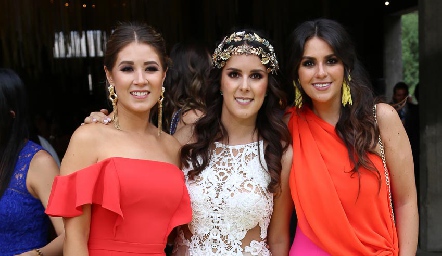  Ale Puente, Claudia Antunes y Vicky Álvarez.