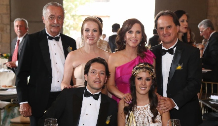  Carlos Dibildox, Rocío Gómez, Claudia Castro, Raúl Antunes, Mauricio Dibildox y Claudia Antunes.