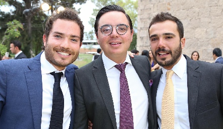  Amigos.