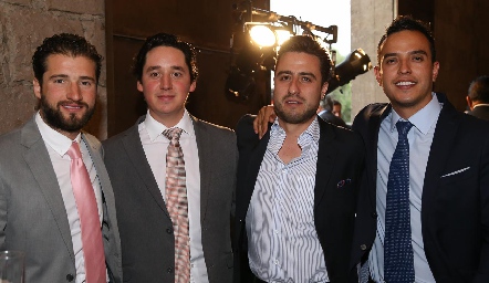  Juan José Aranda, Adrián Muñiz, Rogelio Pacheco y Pepe Guajardo.