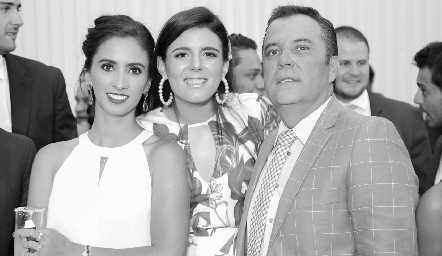  Melissa Andrés, Sofía Cavazos y David Lozano.