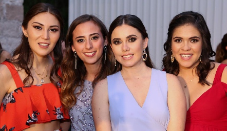  Liliana Medina, Sofía Prieto, Fernanda Pérez y July Valle.