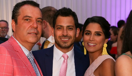  David Lozano, Arturo Hernández y Daniela González.
