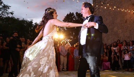  Claudia y Raúl Antunes.