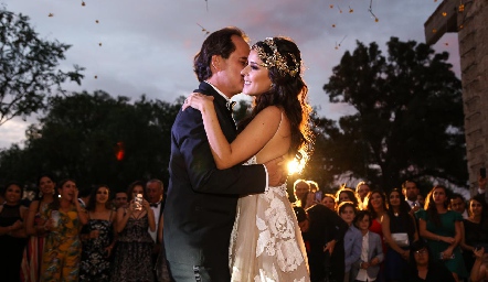  Claudia y Raúl Antunes.