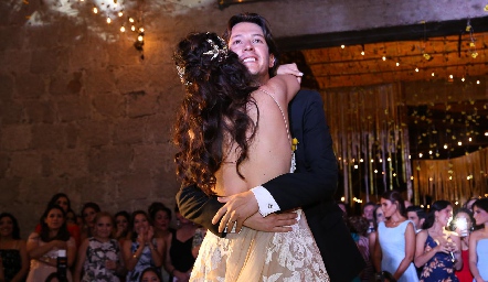  Claudia Antunes y Mauricio Dibildox.