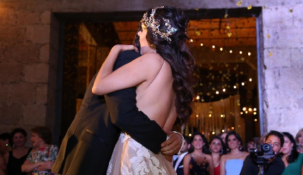  Claudia Antunes y Mauricio Dibildox.