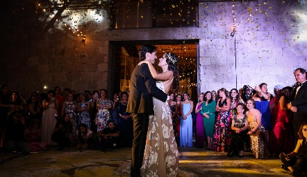  Claudia Antunes y Mauricio Dibildox.
