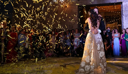  Claudia Antunes y Mauricio Dibildox.
