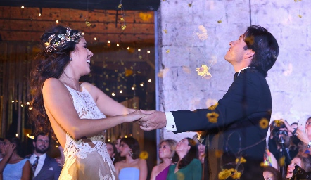  Claudia Antunes y Mauricio Dibildox.