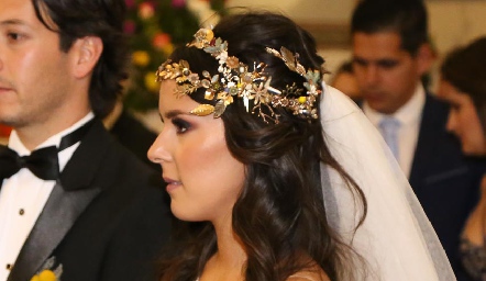  Claudia Antunes.