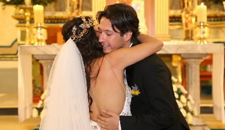  Claudia Antunes y Mauricio Dibildox.