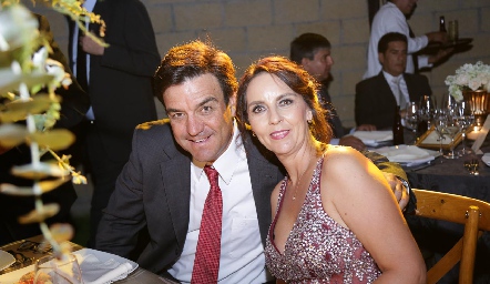  Víctor Lomelí y Sandra Correa.