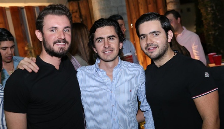  Jorge Hernández, Memo Gómez y Mauricio Mahbub.