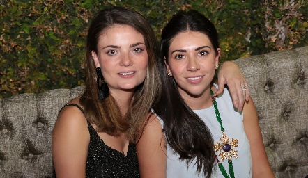  María Lorca y Cristy Lorca.