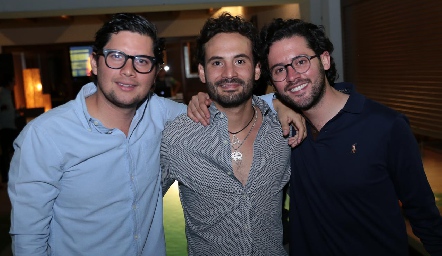  Rodrigo Palos, Efraín Barrera y Abraham Salgado.