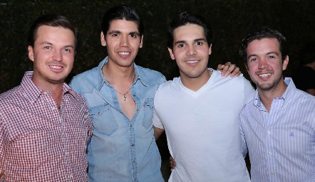  Fran Villanueva, Rafael Tobías, Mauricio Tobías y Daniel Granados.