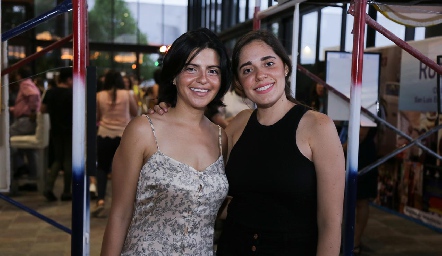  Daniela de los Santos y Ana Sofía Ascanio.