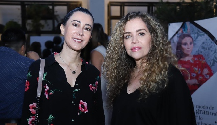 Liliana Meza y Gaby Serment.