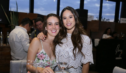  Ana Paola Fernández y Adriana Narváez.