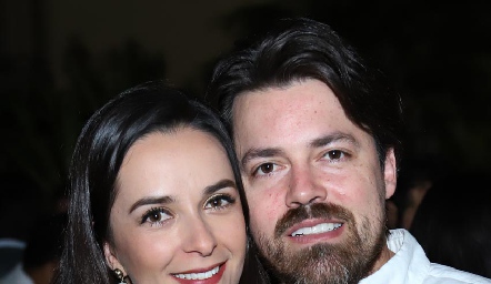  Mónica Zarate y Hans Wulfert.