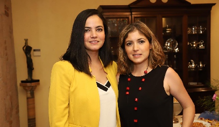  Mariana Meade y Dora Díaz.