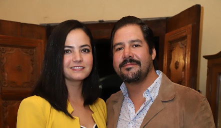  Mariana Meade y Miguel Martínez.